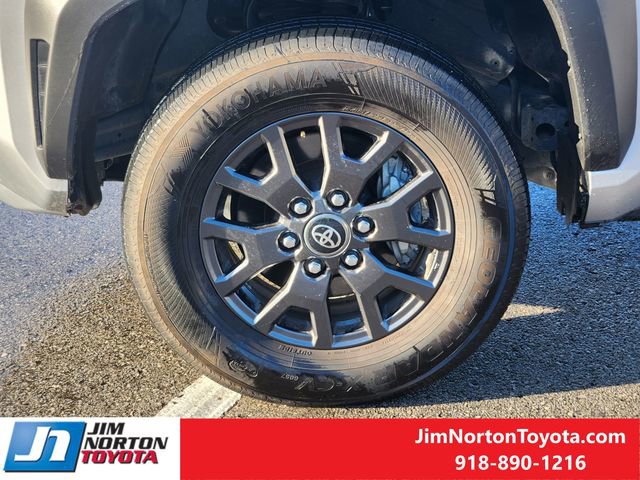 Used 2025 Toyota 4Runner SR5 image 12