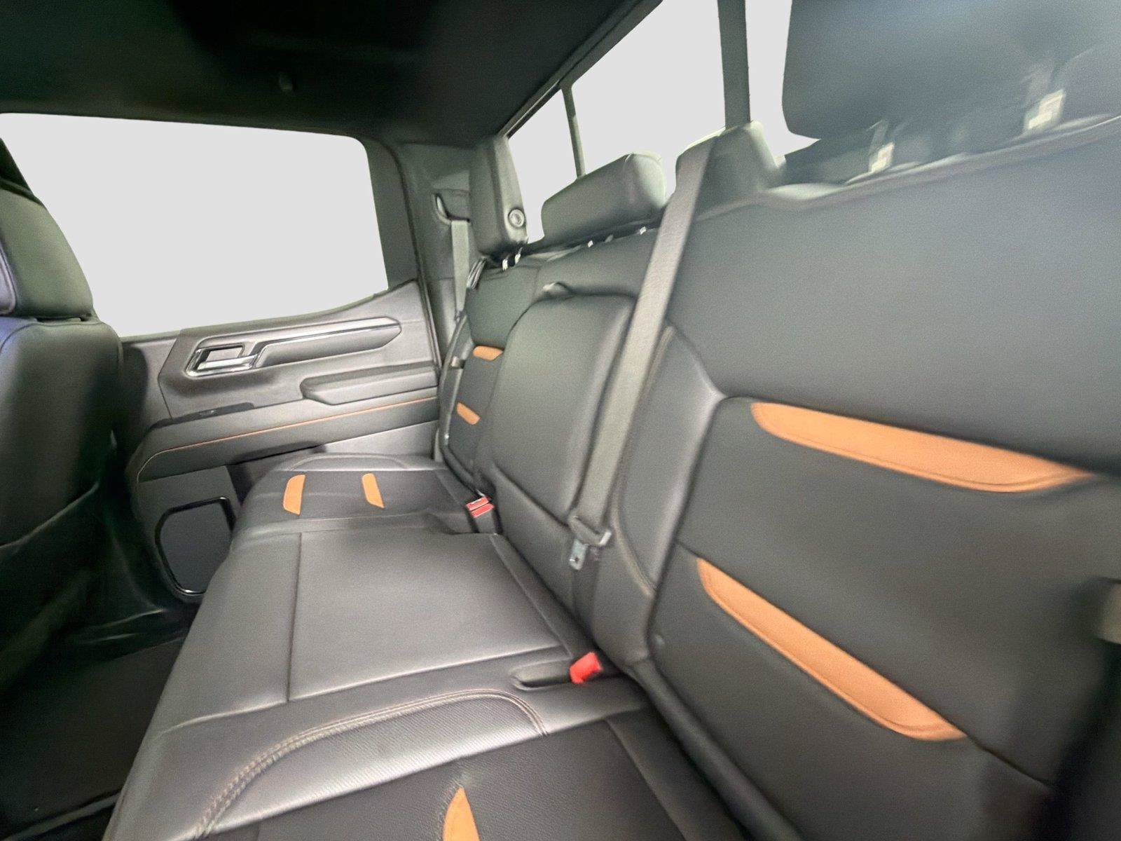 Used 2024 GMC Sierra 1500 AT4 w/ Technology Package AWD/4WD image 25