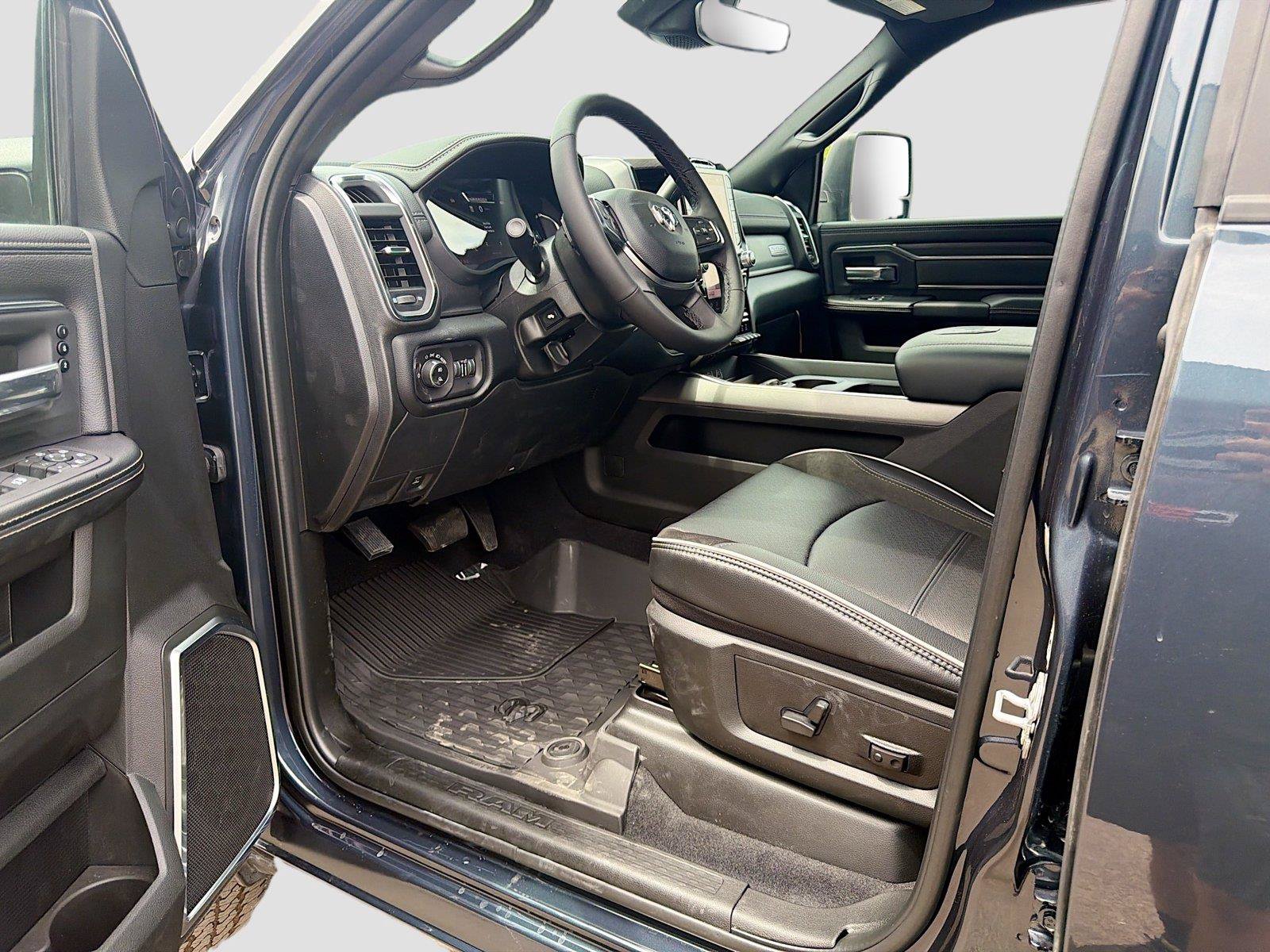 New 2026 RAM 2500 Laramie w/ Night Edition AWD/4WD image 25