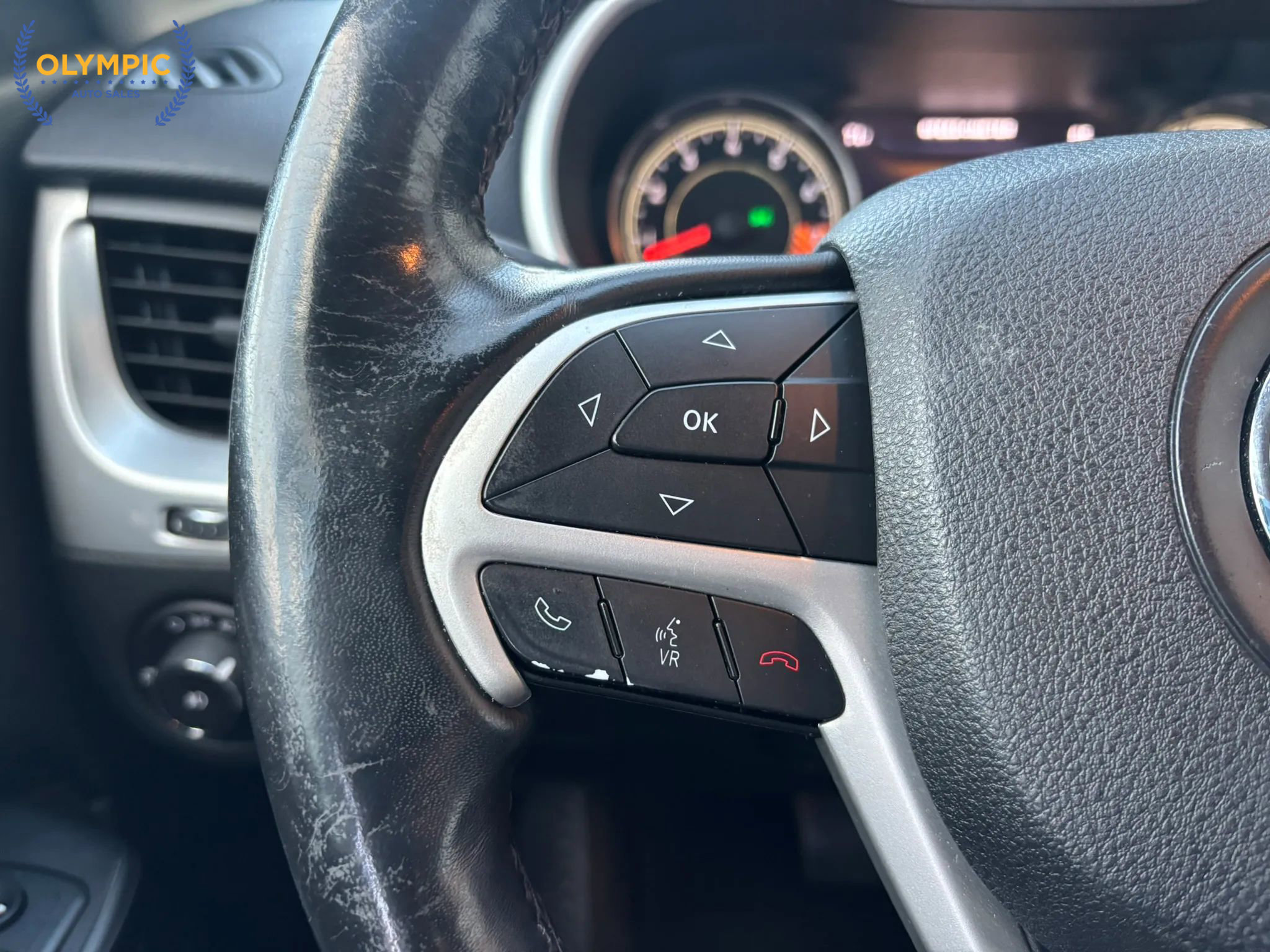 Used 2014 Jeep Cherokee Limited w/ Trailer Tow Group image 22