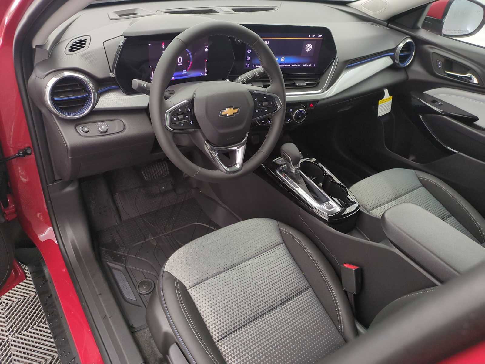 New 2026 Chevrolet Trax LT w/ Driver Confidence Package image 2