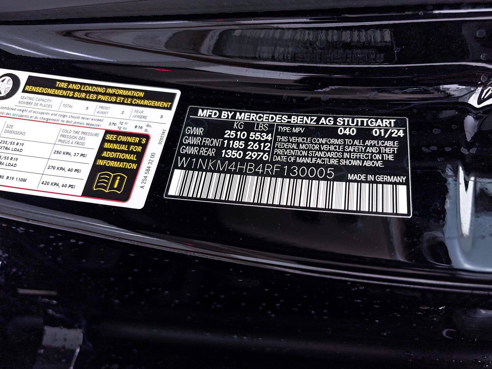 Used 2024 Mercedes-Benz GLC 300 4MATIC image 40