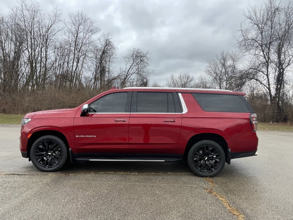 Certified 2021 Chevrolet Suburban Premier w/ Premium Package image 6