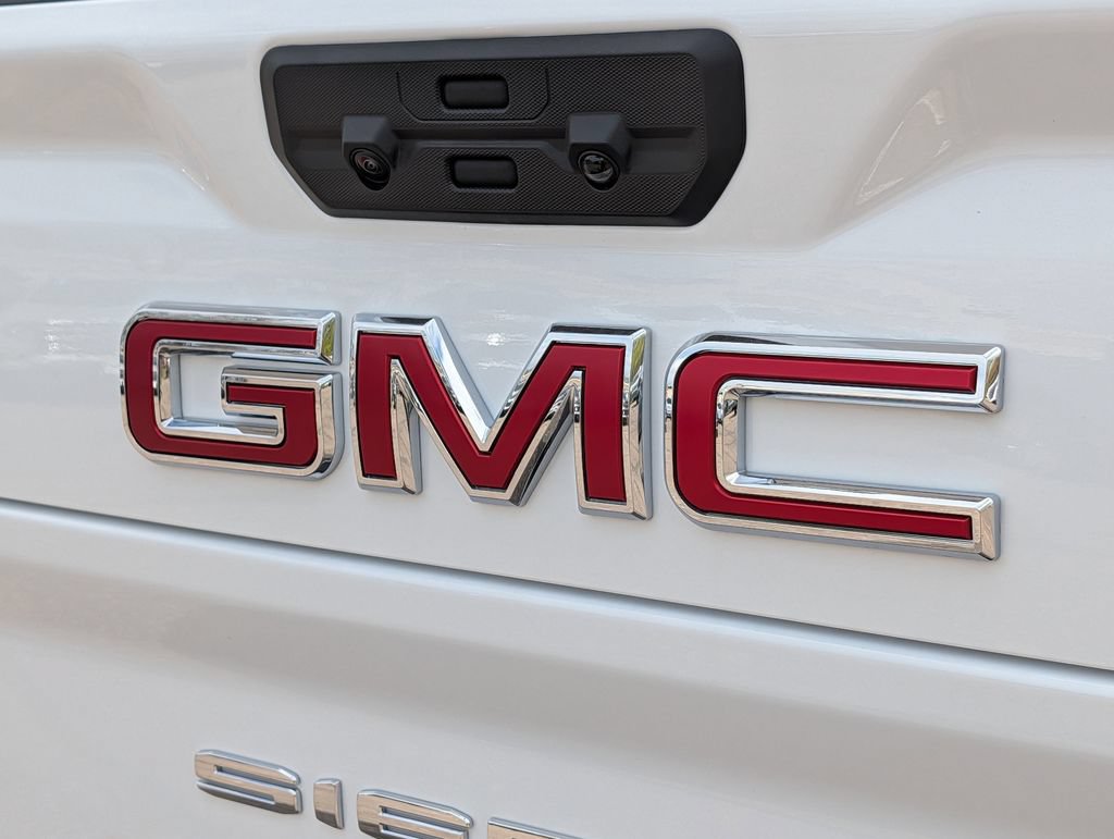 New 2026 GMC Sierra 3500 AT4 w/ AT4 Premium Plus Package AWD/4WD image 13
