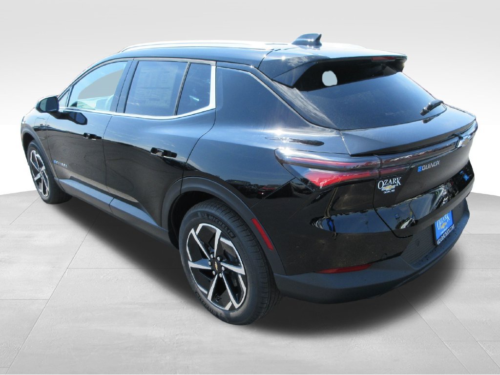 New 2026 Chevrolet Equinox EV LT FWD image 4