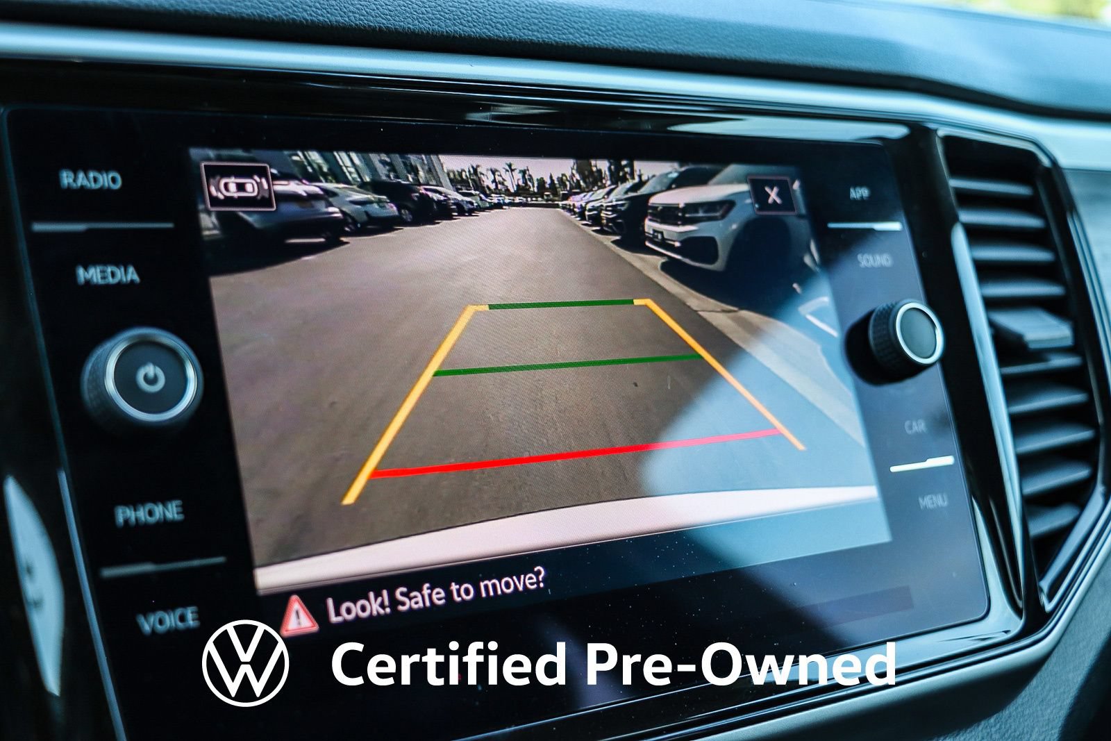 Certified 2023 Volkswagen Atlas SE w/ Black Wheel Package FWD image 27