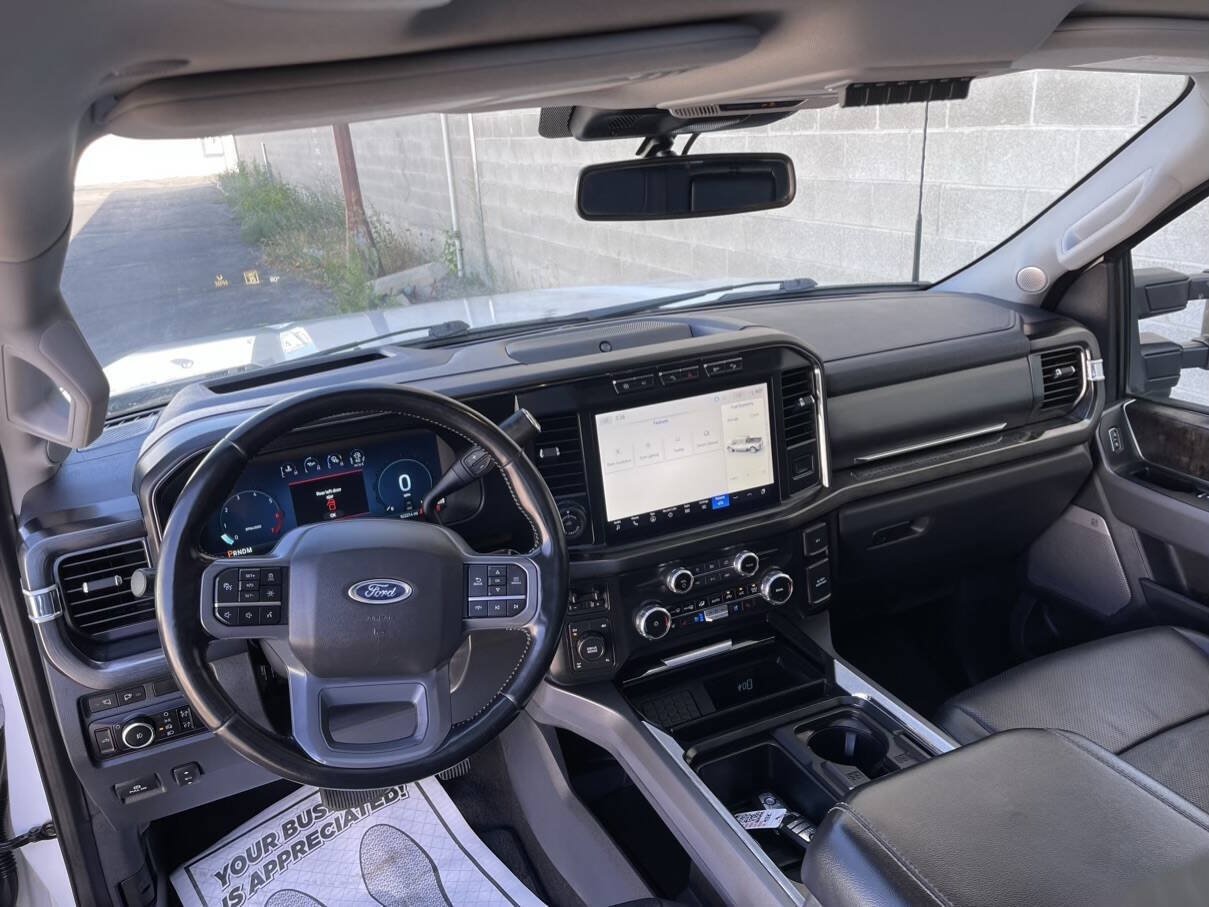 Used 2023 Ford F350 Lariat w/ Lariat Ultimate Package AWD/4WD image 19