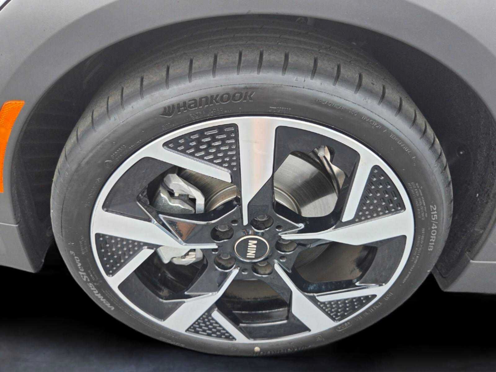 Used 2025 MINI Cooper S FWD image 9