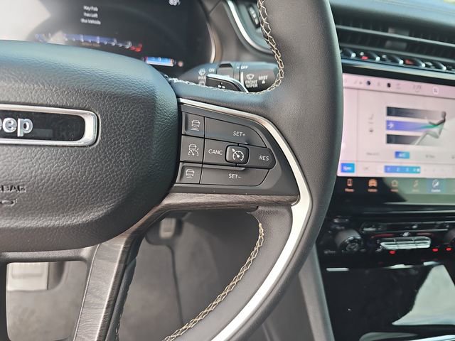 Used 2023 Jeep Grand Cherokee Limited w/ Trailer Tow Prep Group (B) image 19