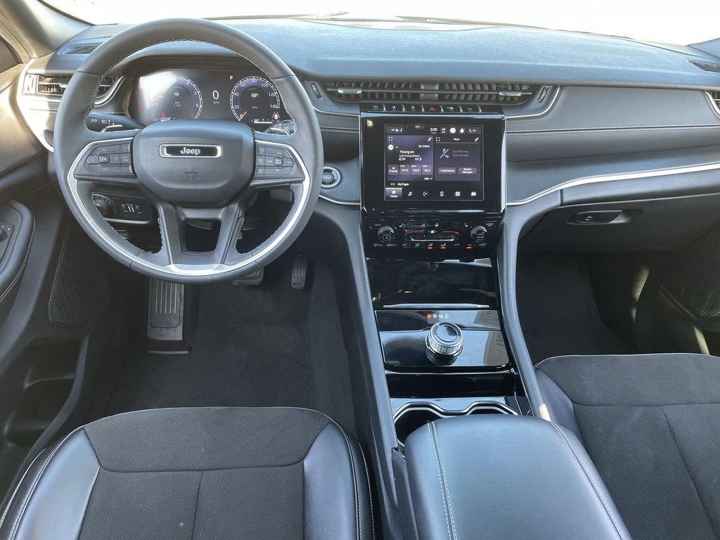 Used 2023 Jeep Grand Cherokee L Laredo image 19