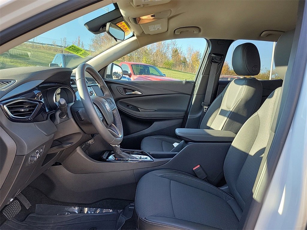 Used 2023 Buick Encore GX Select image 15