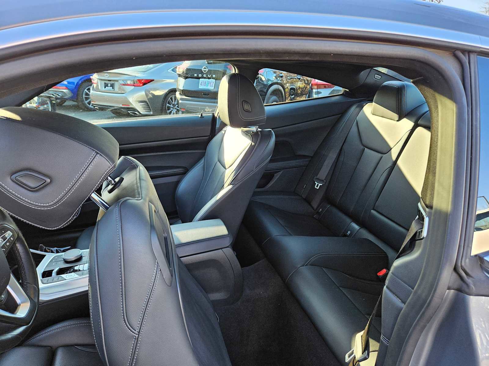 Used 2024 BMW 430i xDrive Coupe w/ Premium Package image 38