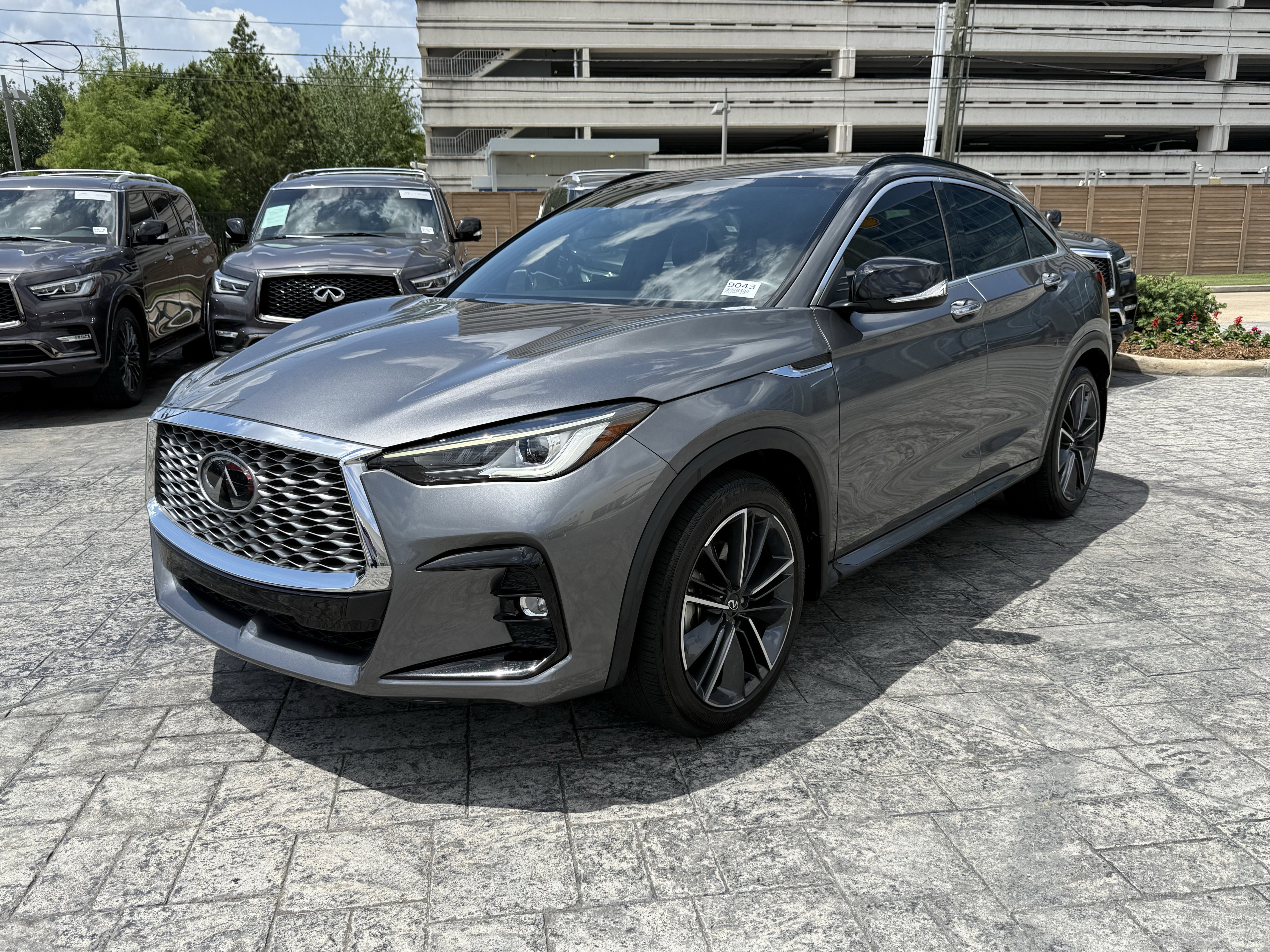 Certified 2023 INFINITI QX55 Luxe w/ Cargo Package AWD/4WD image 3