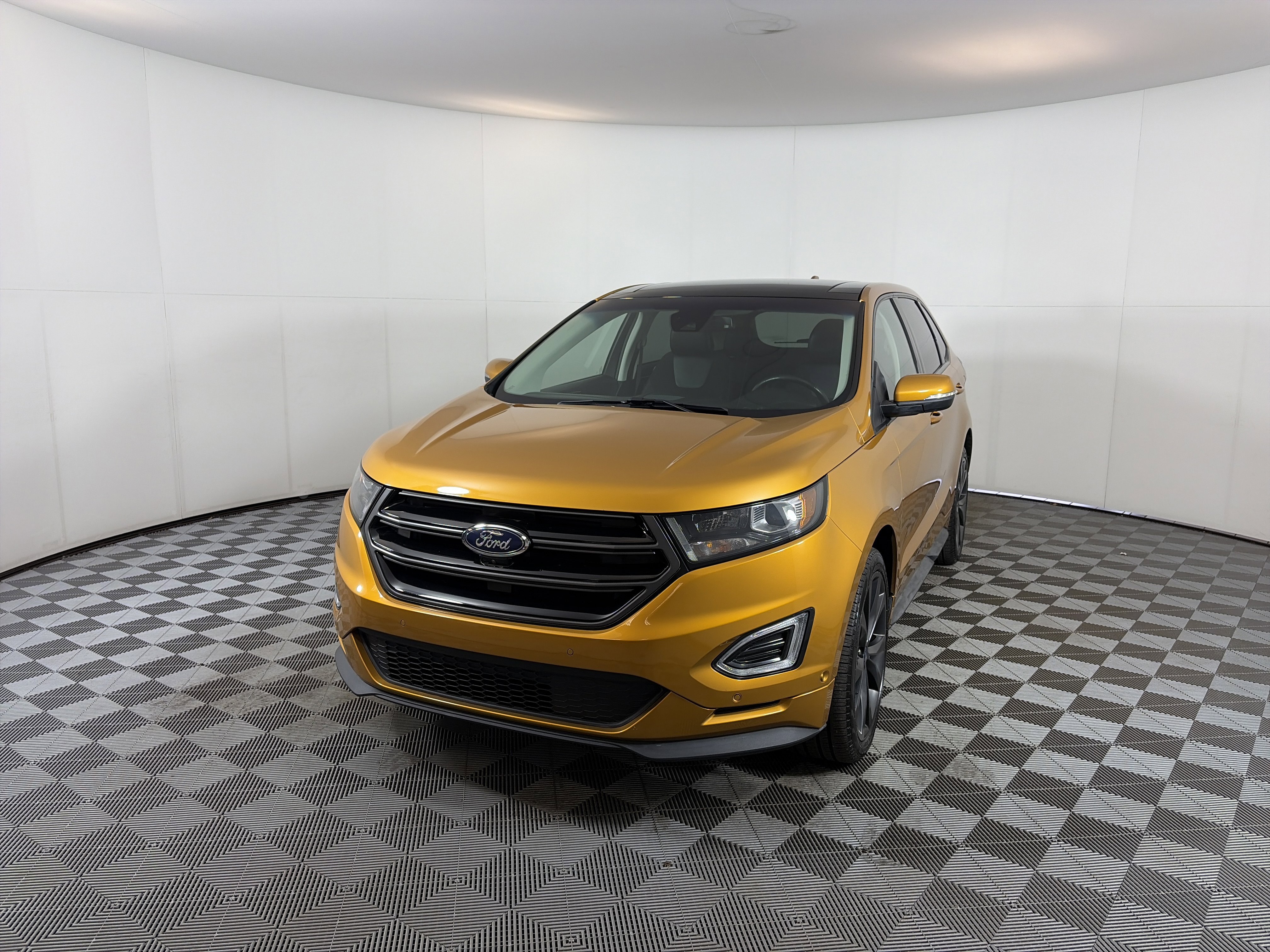Used 2015 Ford Edge Sport w/ Equipment Group 401A image 2