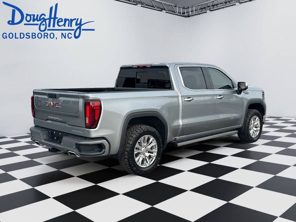 Used 2025 GMC Sierra 1500 Denali w/ Technology Package AWD/4WD image 5