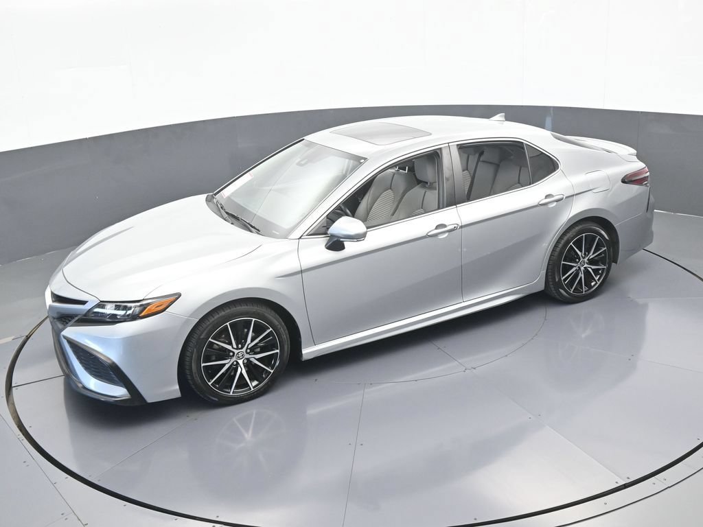 Used 2021 Toyota Camry SE w/ Cold Weather Package AWD/4WD image 44