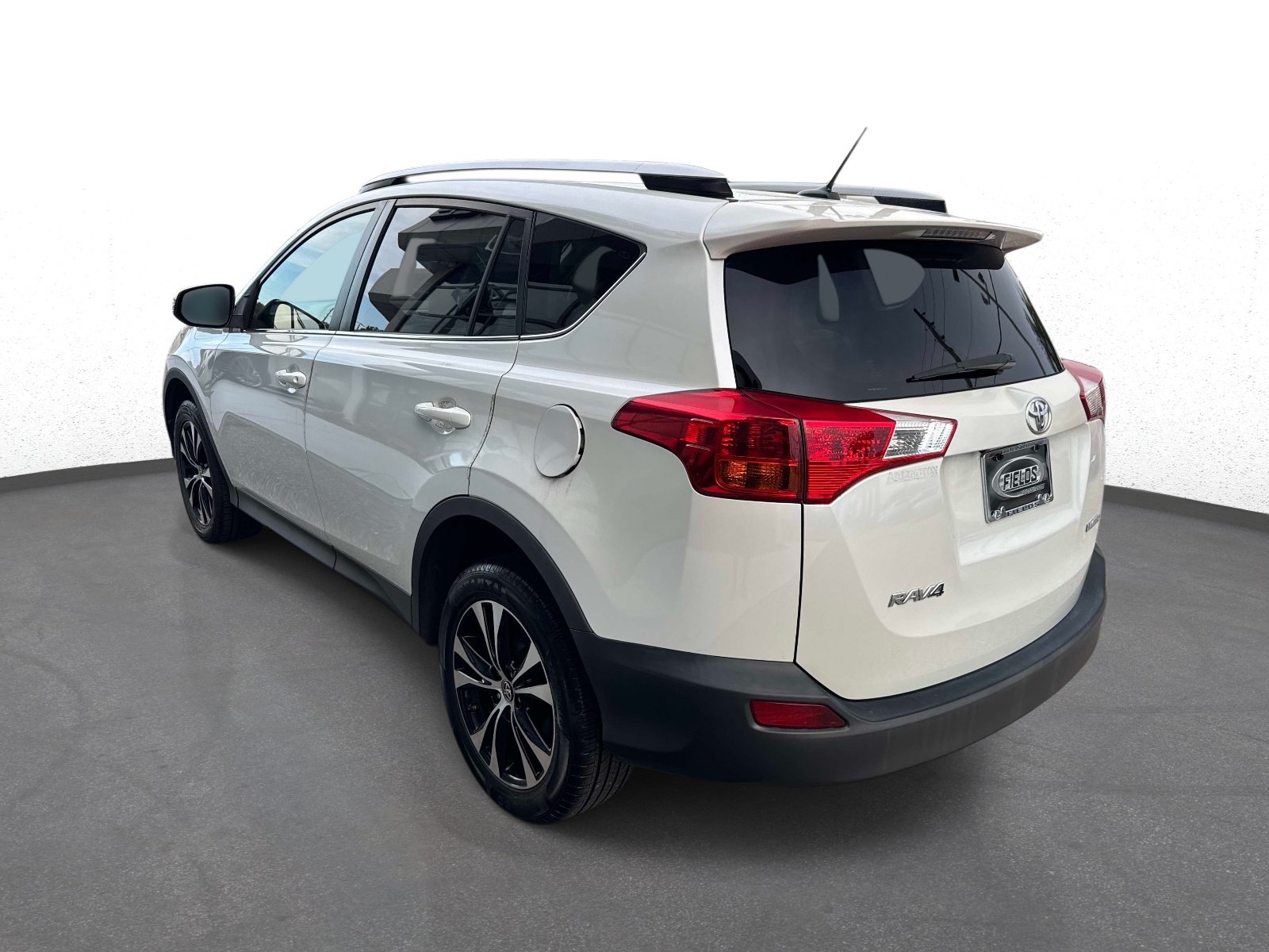 Used 2015 Toyota RAV4 Limited FWD image 5