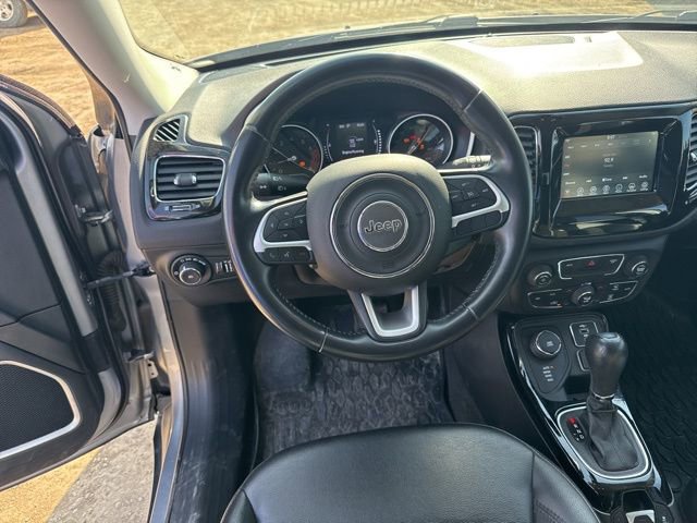 Used 2020 Jeep Compass Latitude image 16