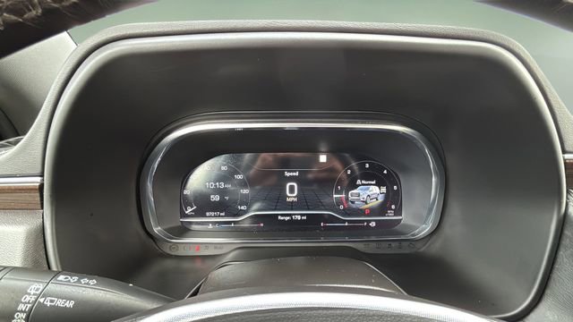 Used 2022 GMC Yukon SLE w/ Gmc Pro Safety Plus Package image 15