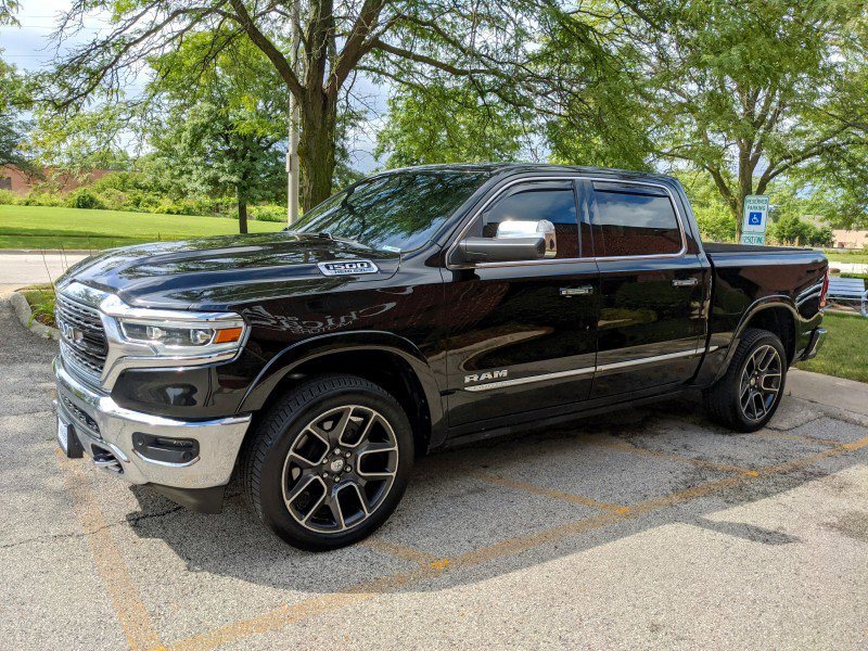 Used 2019 RAM 1500 Limited w/ Advanced Safety Group image 3