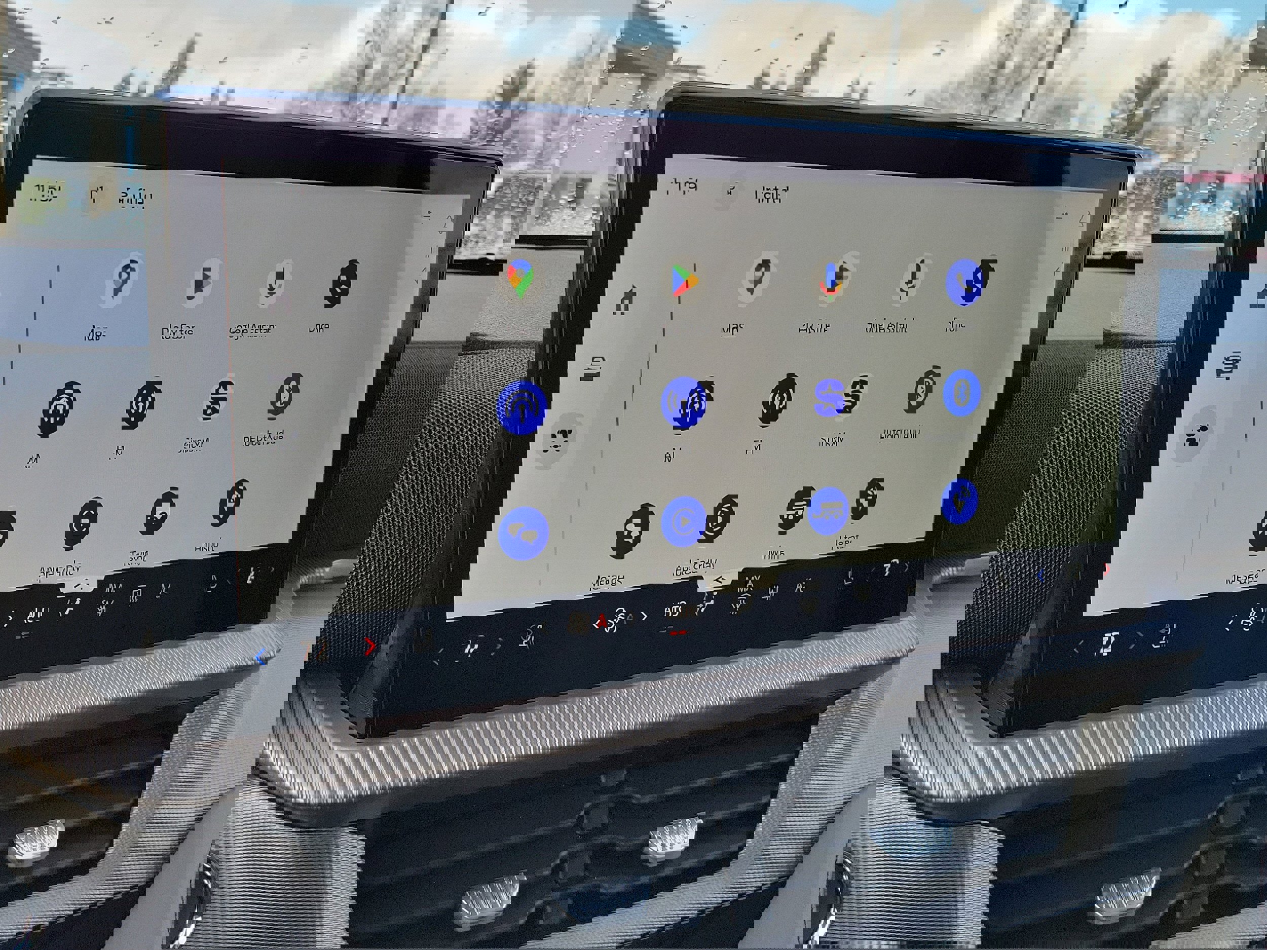 New 2026 Ford Explorer Active w/ Active Comfort Package image 19