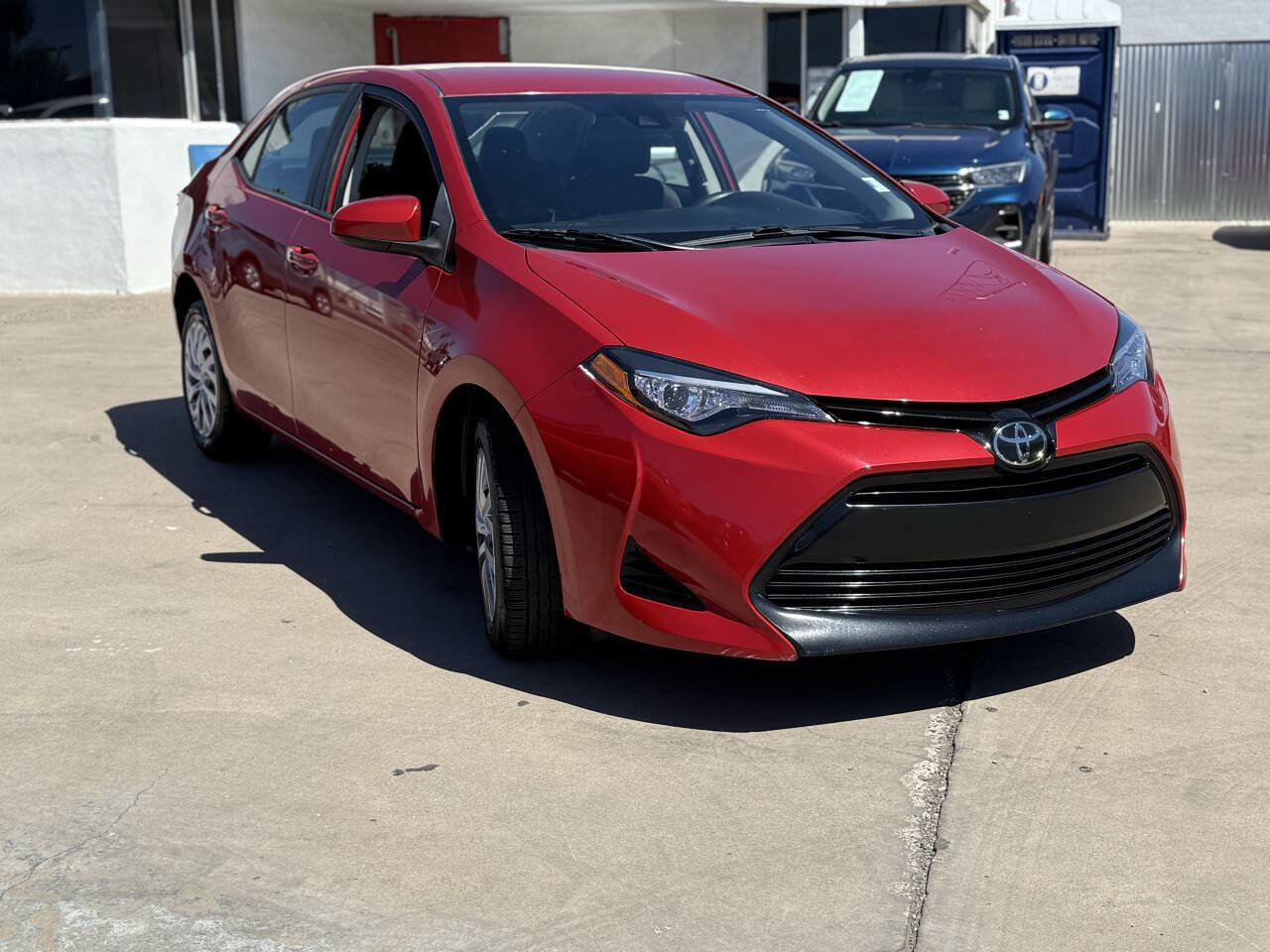 Used 2017 Toyota Corolla LE image 2