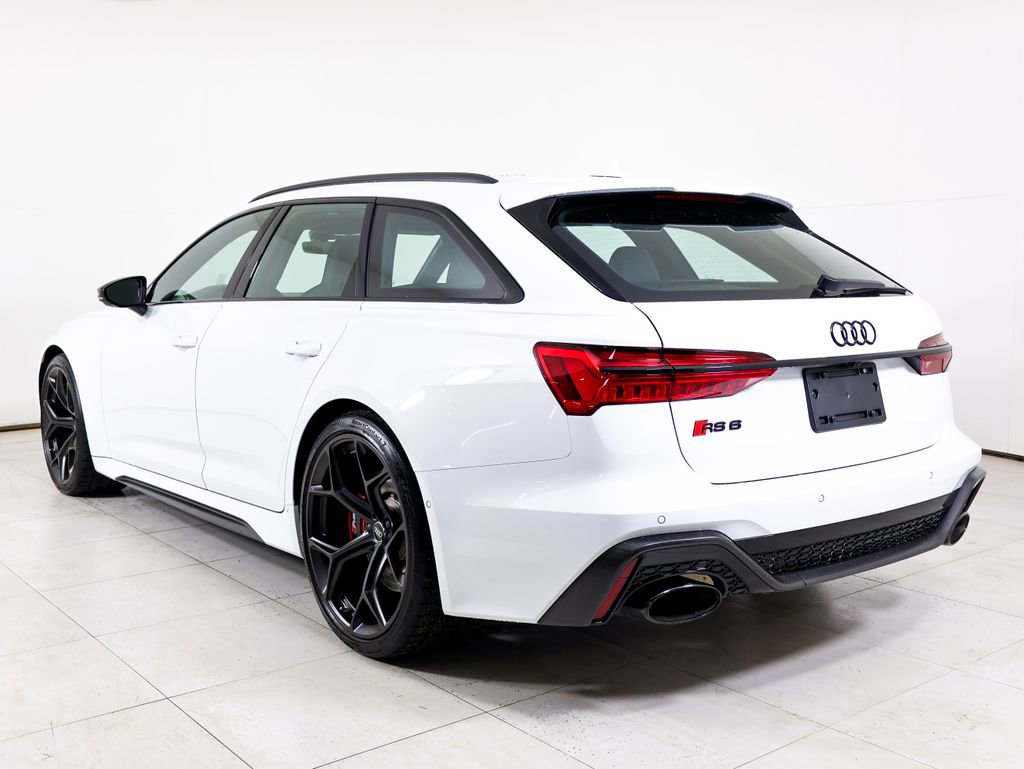 Used 2024 Audi RS 6 performance w/ Matte Carbon Package image 3