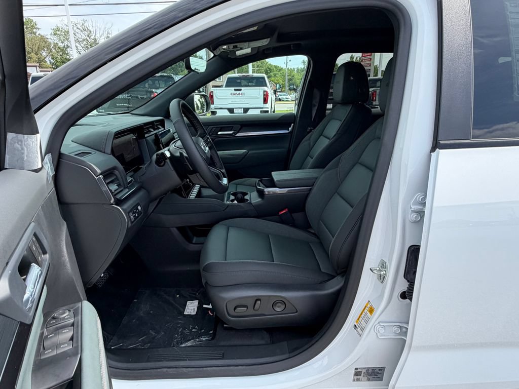 New 2027 GMC Terrain AT4 w/ Convenience Package III AWD/4WD image 18