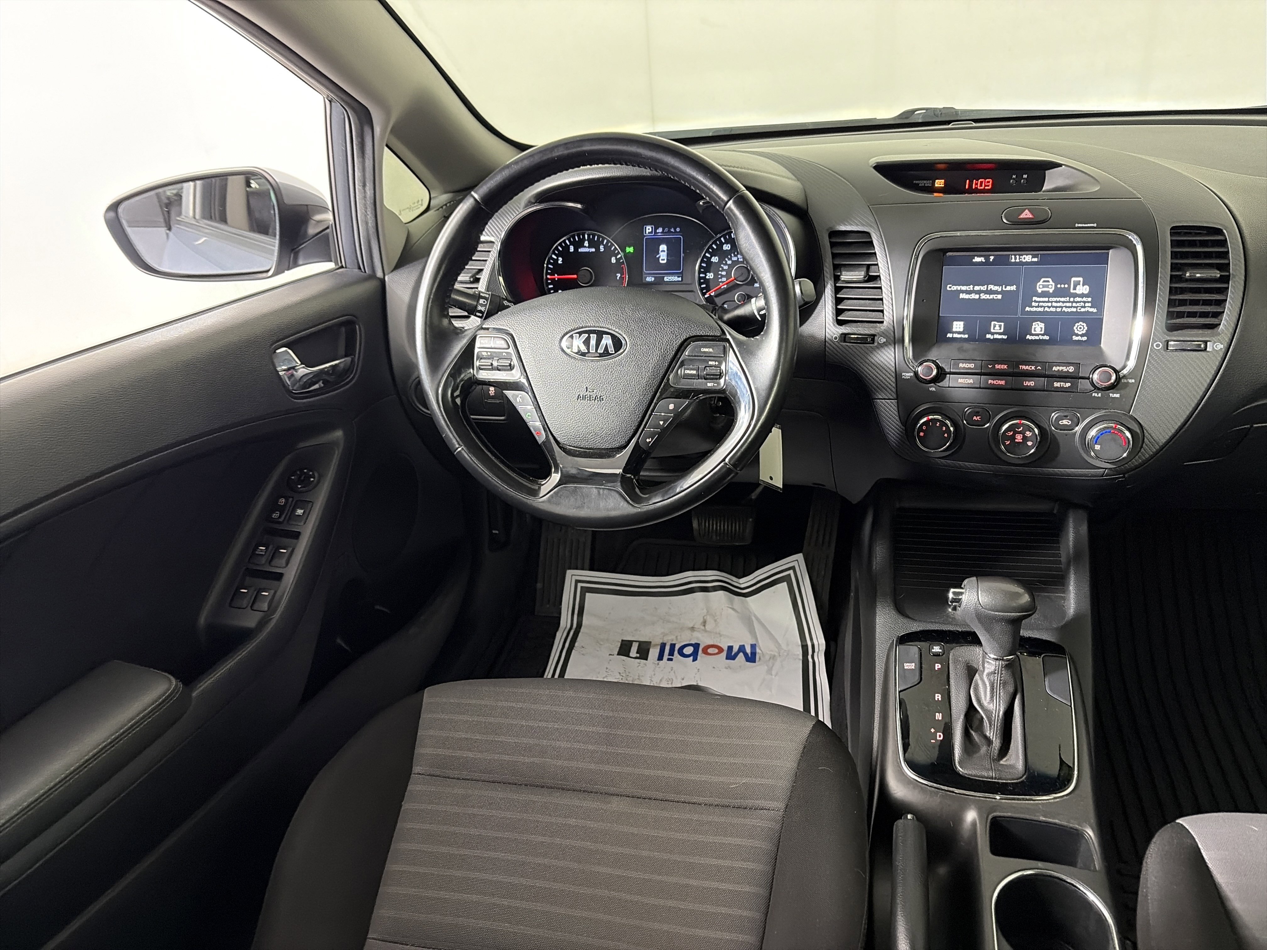 Used 2018 Kia Forte S image 30