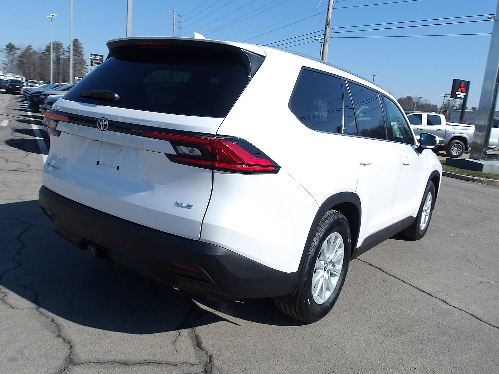 Used 2024 Toyota Grand Highlander AWD Hybrid image 7