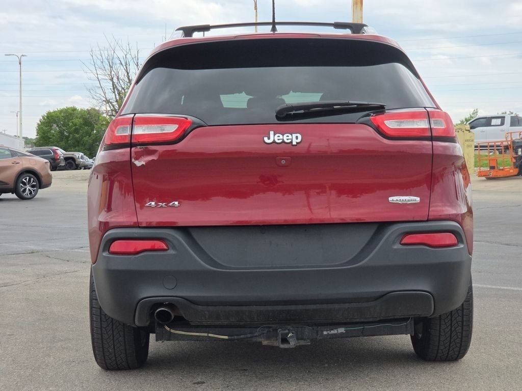Used 2015 Jeep Cherokee Latitude AWD/4WD image 22