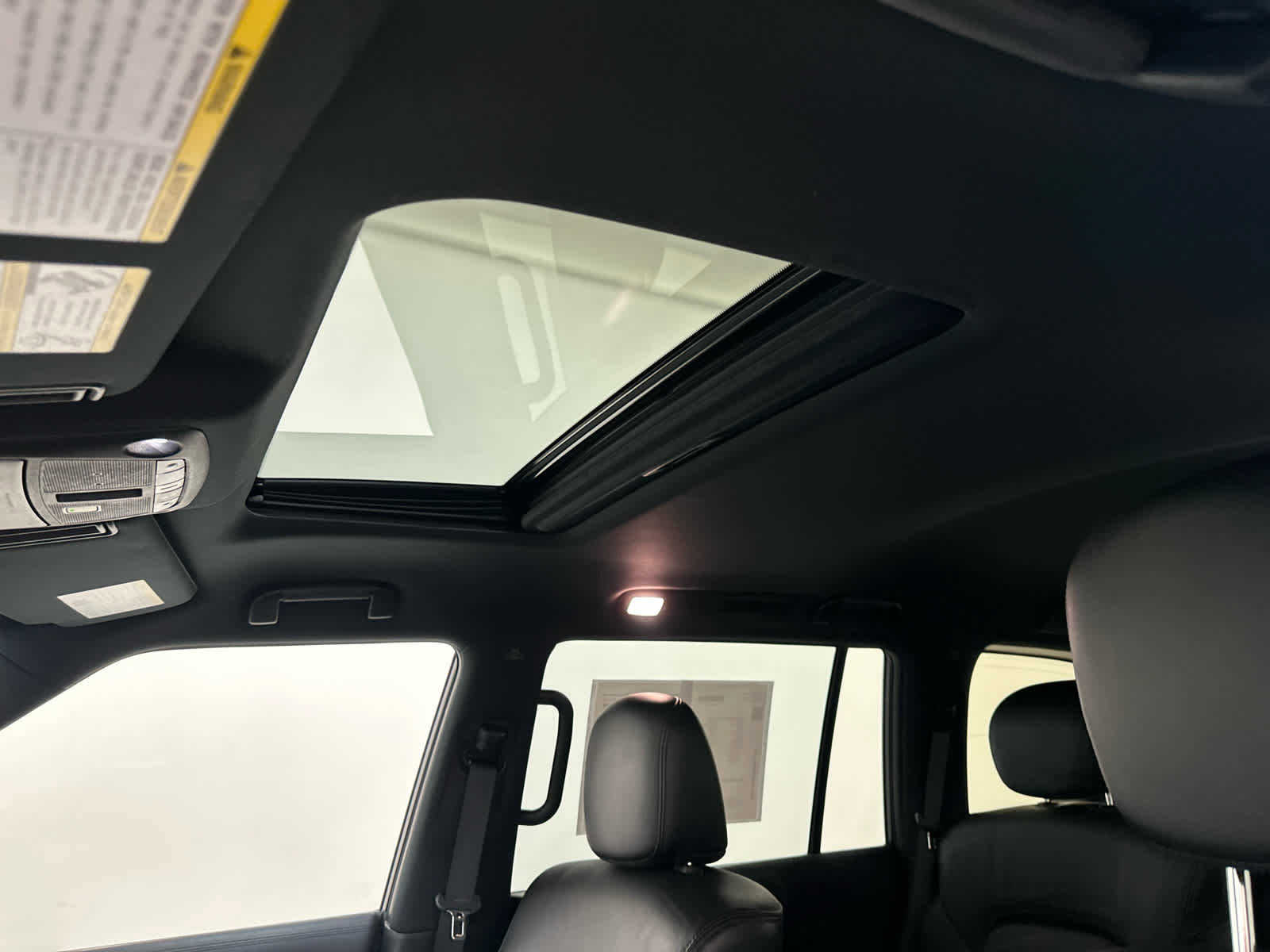 Certified 2024 Nissan Armada SL w/ Midnight Edition Package image 5