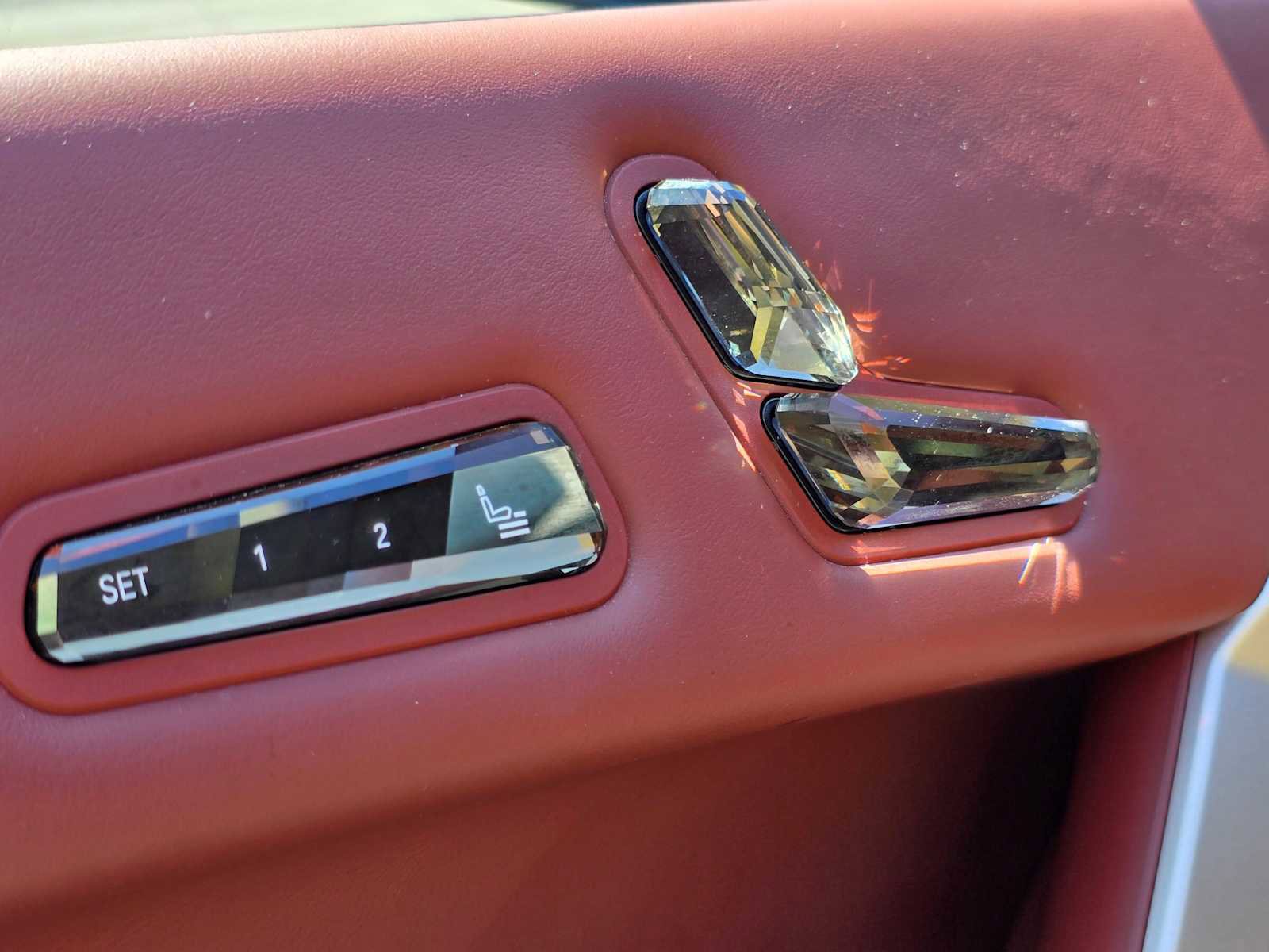 Used 2023 BMW iX xDrive50 w/ Premium Package image 24