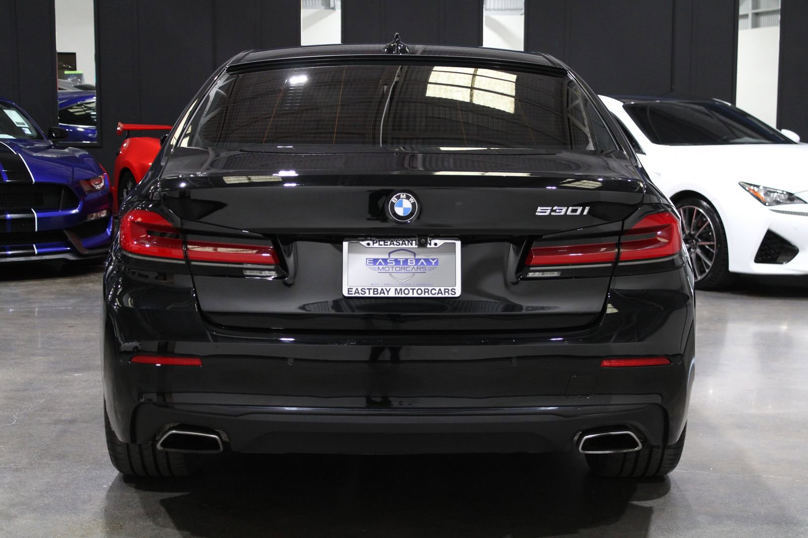 Used 2021 BMW 530i w/ Premium Package RWD image 12