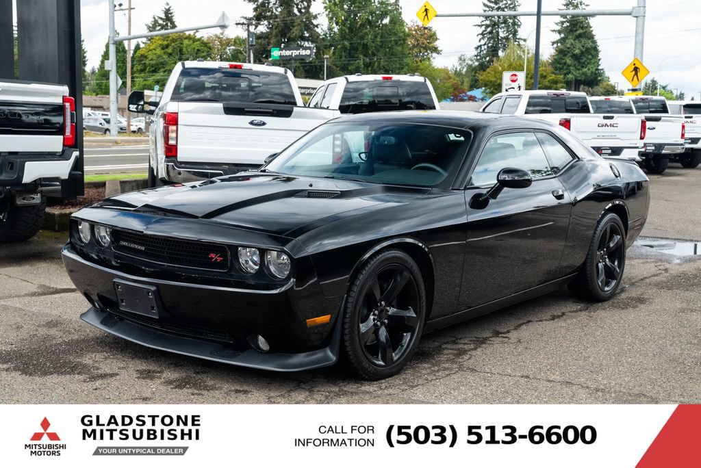 Used 2013 Dodge Challenger R/T Plus RWD image 4