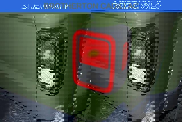 Used 2022 Jeep Gladiator Sport image 13