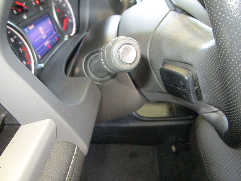 Used 2021 GMC Acadia SLE image 27