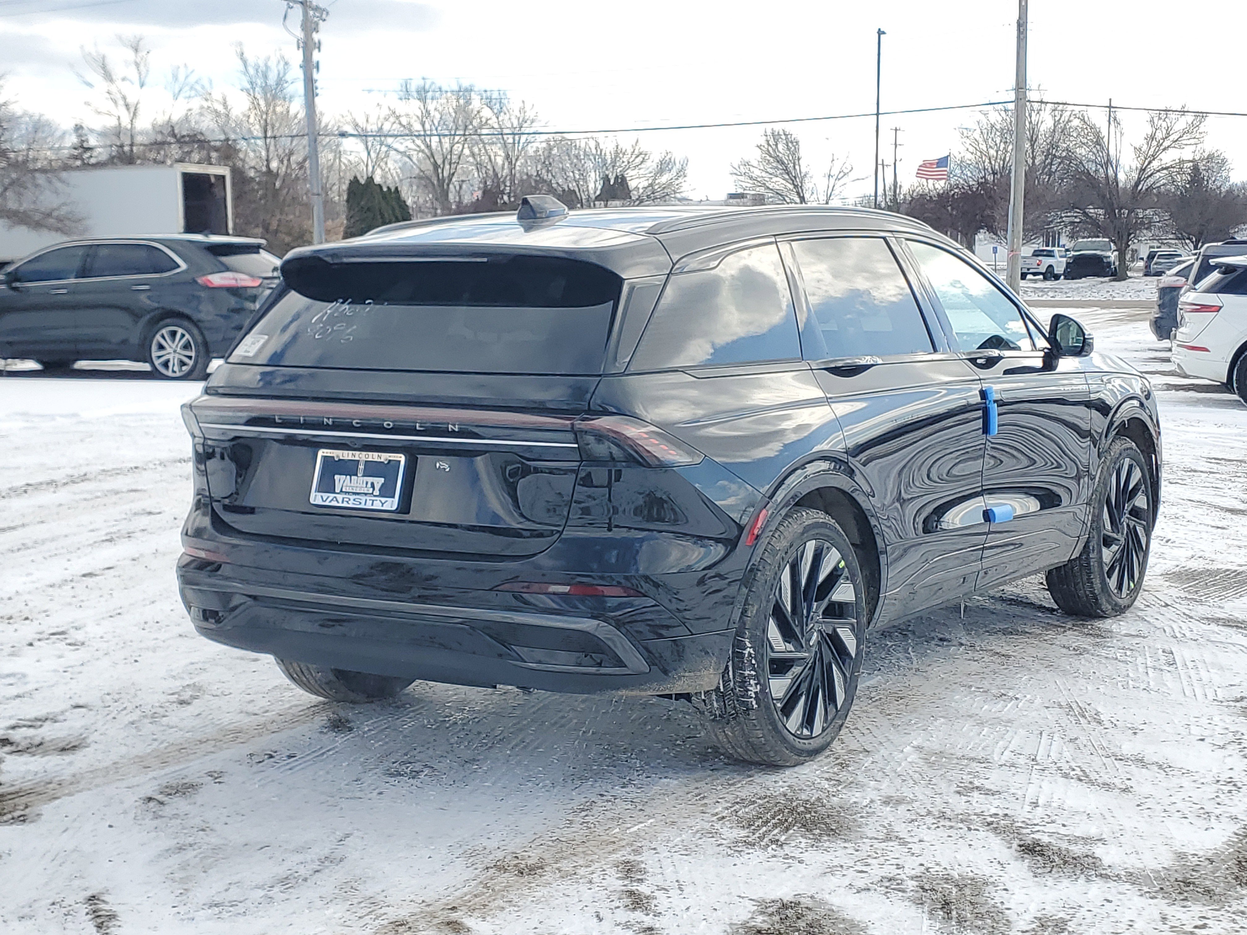 New 2026 Lincoln Nautilus Reserve w/ Jet Appearance Package image 4