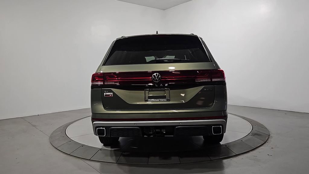New 2026 Volkswagen Atlas Peak Edition image 4