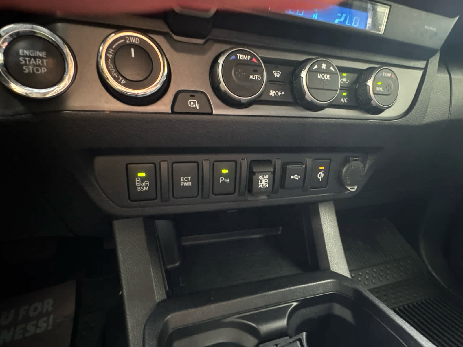 Used 2023 Toyota Tacoma TRD Off-Road AWD/4WD image 26