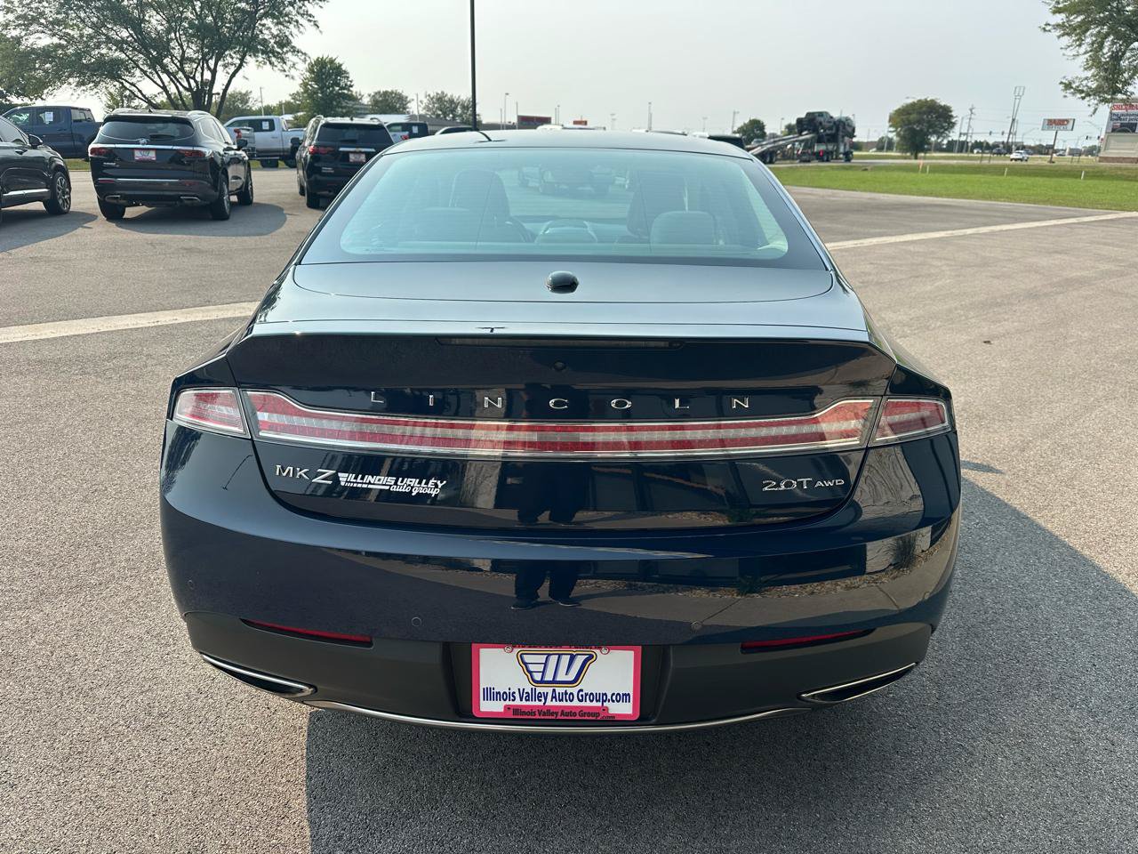 Used 2018 Lincoln MKZ Reserve w/ Climate Package AWD/4WD image 6