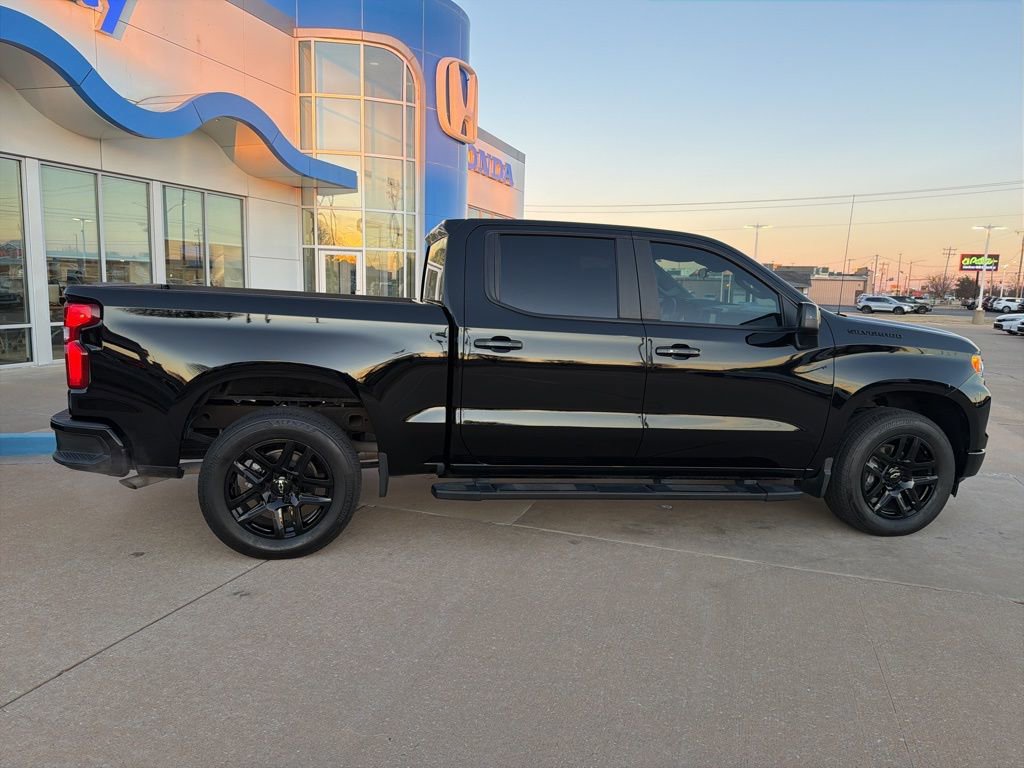 Used 2024 Chevrolet Silverado 1500 RST w/ LPO, Dark Essentials Package image 8