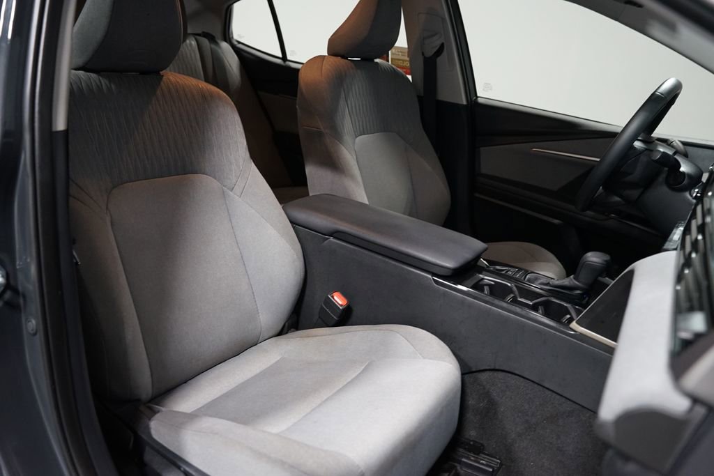 Certified 2025 Toyota Camry LE w/ Convenience Package image 28