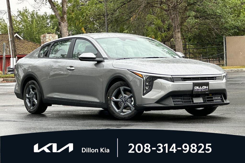 New 2026 Kia K4 FWD image 2