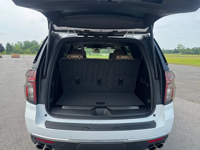Used 2024 Chevrolet Tahoe Premier AWD/4WD image 19
