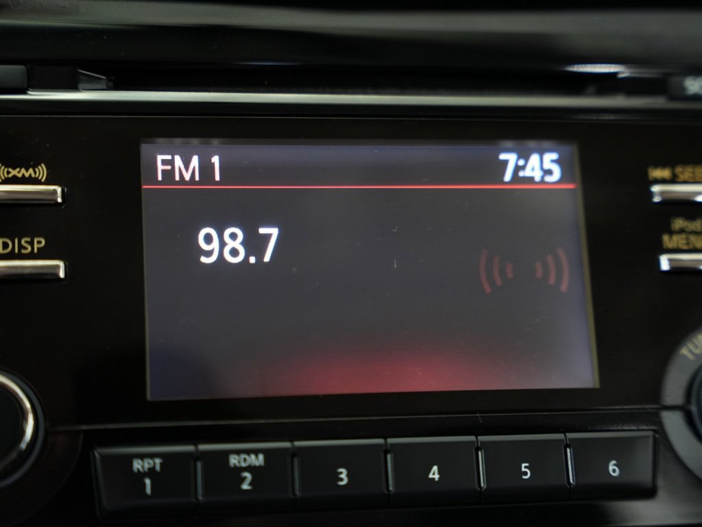 Used 2018 Nissan Rogue Sport S FWD image 19