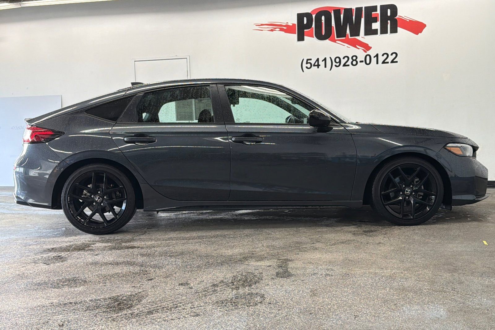Used 2025 Honda Civic Sport image 2