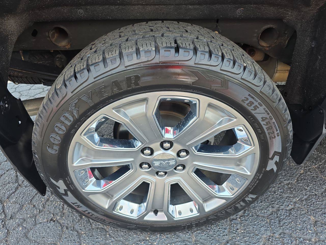 Used 2018 GMC Sierra 1500 Denali w/ Denali Ultimate Package AWD/4WD image 17