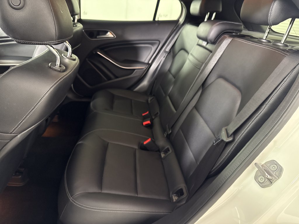 Used 2020 Mercedes-Benz GLA 250 image 12