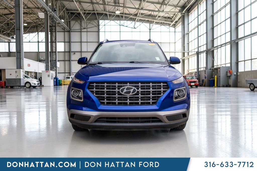 Used 2020 Hyundai Venue SEL image 21